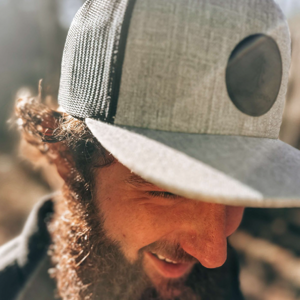 Flat Bill Black/Grey Hat