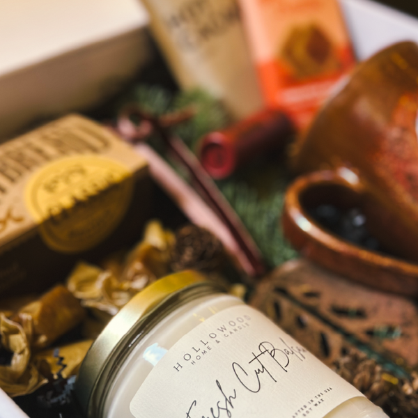 Cinnamon Woods Gift Box